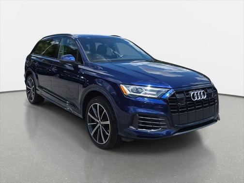 2022 Audi Q7 55 Premium Plus