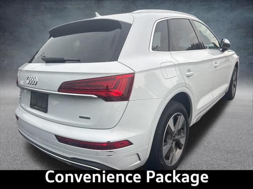 2022 Audi Q5 40 Premium Plus