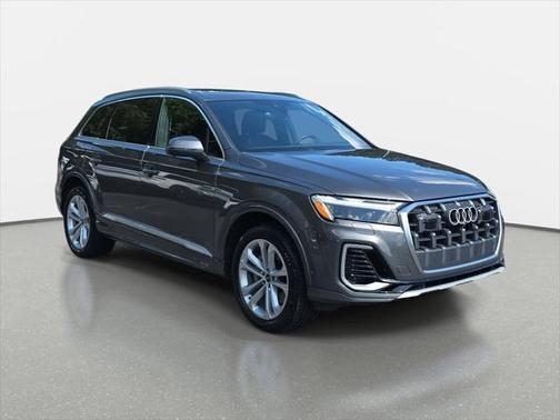 2025 Audi Q7 55 Premium Plus