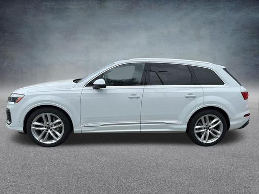 Glacier White Metallic 2025 Audi Q7 55 Premium Plus