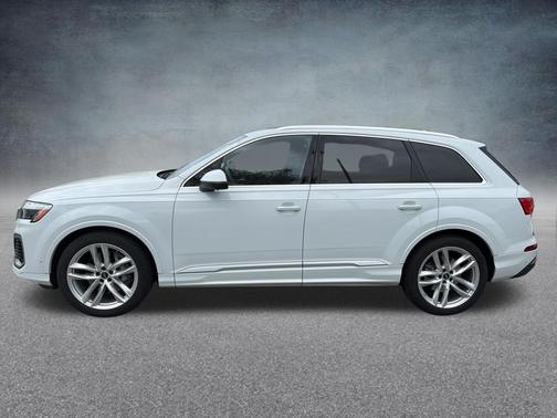 Glacier White Metallic 2025 Audi Q7 55 Premium Plus