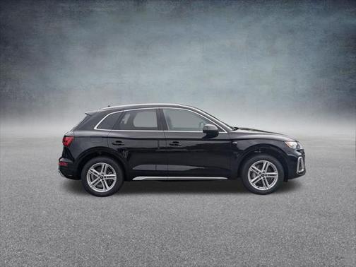 2025 Audi Q5 55 S line Premium Plus