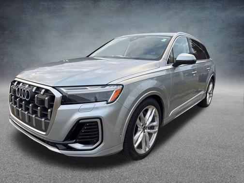 2025 Audi Q7 55 Premium Plus