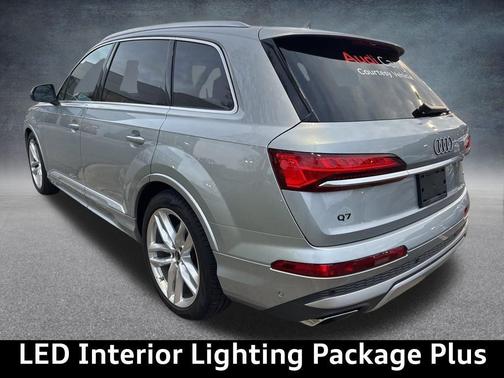 2025 Audi Q7 55 Premium Plus