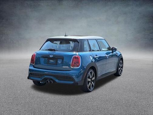 2023 MINI Hardtop Cooper S