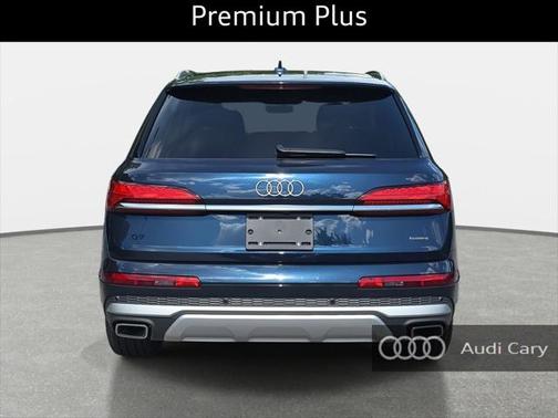 2025 Audi Q7 45 Premium Plus