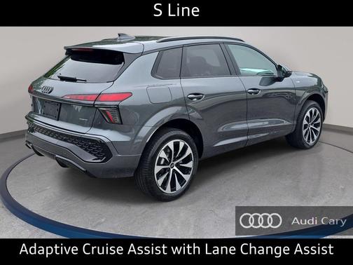 Daytona Gray Pearl Effect 2026 Audi Q3 TFSI quattro S tronic