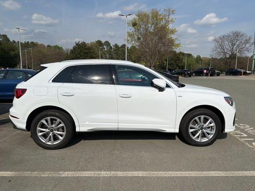 Arkona White 2025 Audi Q3 Premium 45 TFSI S line quattro Tiptronic