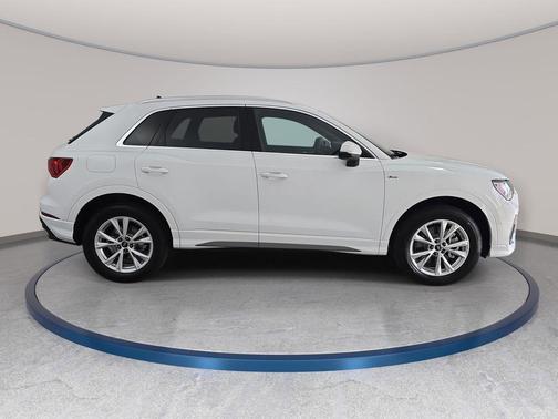 Arkona White 2025 Audi Q3 Premium 45 TFSI S line quattro Tiptronic