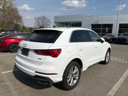 Arkona White 2025 Audi Q3 Premium 45 TFSI S line quattro Tiptronic