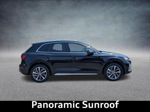 2022 Audi Q5 45 S line Premium Plus