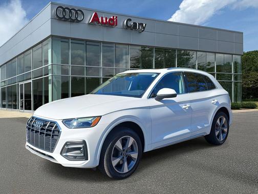 2022 Audi Q5 40 Premium Plus