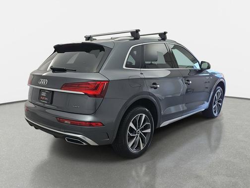 2023 Audi Q5 45 S line Premium Plus