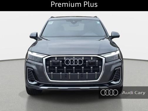 2025 Audi Q7 55 Premium Plus