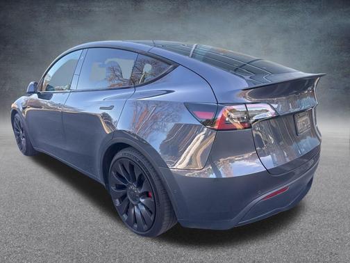 2022 Tesla Model Y Performance Dual Motor All-Wheel Drive