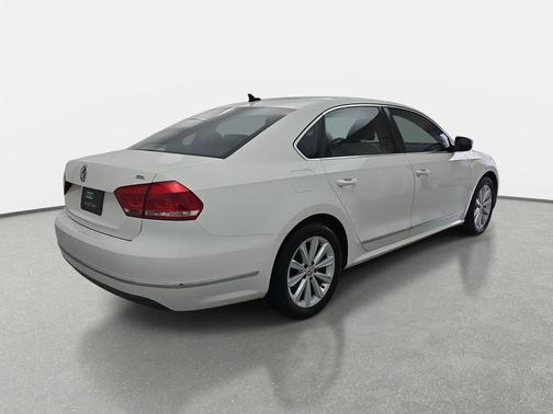 2013 Volkswagen Passat 2.5 SEL Premium