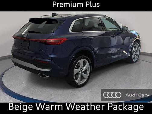 Navarra Blue Metallic 2026 Audi Q5 Premium Plus TFSI quattro S tronic