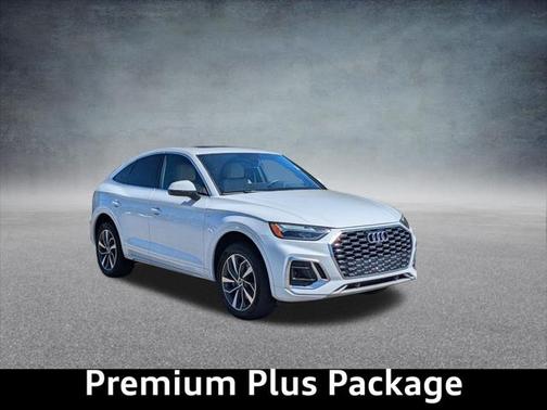 2022 Audi Q5 45 S line Premium Plus