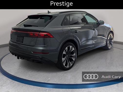 Daytona Gray Pearl Effect 2026 Audi Q8 55 Prestige