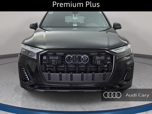 Mythos Black Metallic 2026 Audi Q7 quattro