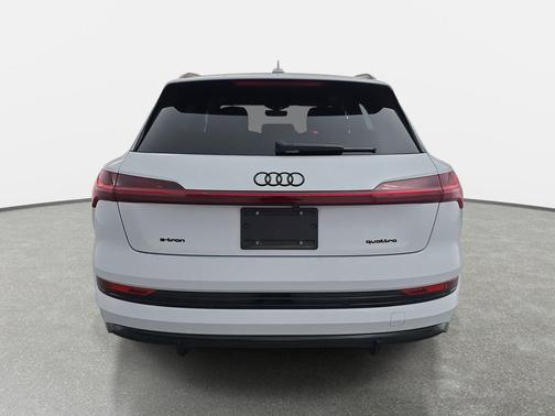 2023 Audi e-tron Premiumwe