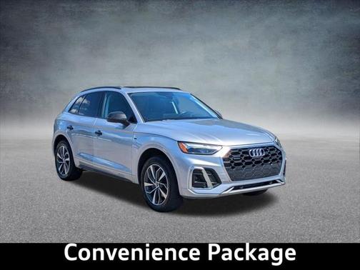 2022 Audi Q5 45 S line Premium Plus