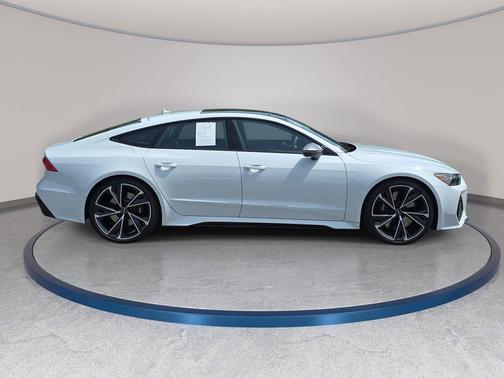 Glacier White Metallic 2025 Audi RS 7 4.0T Performance