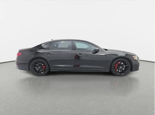 2022 Audi S8 4.0T