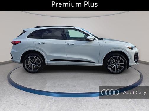 Glacier White 2026 Audi Q5 Premium Plus TFSI quattro S tronic