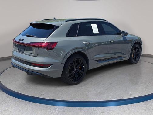 Chronos Gray 2022 Audi e-tron Chronos