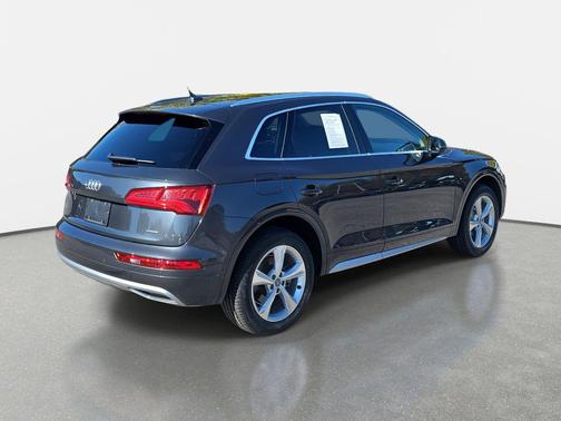 2020 Audi Q5 45 Premium