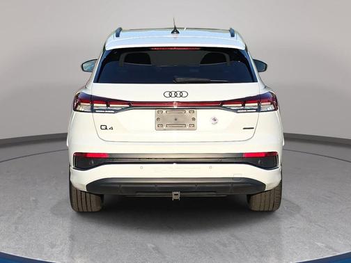 Glacier White Metallic 2023 Audi Q4 e-tron Prestige 50 quattro