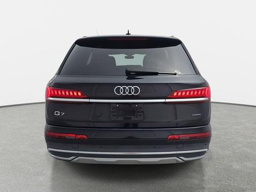 2021 Audi Q7 55 Premium Plus