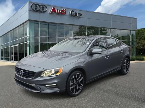 2018 Volvo S60 T5 Dynamic