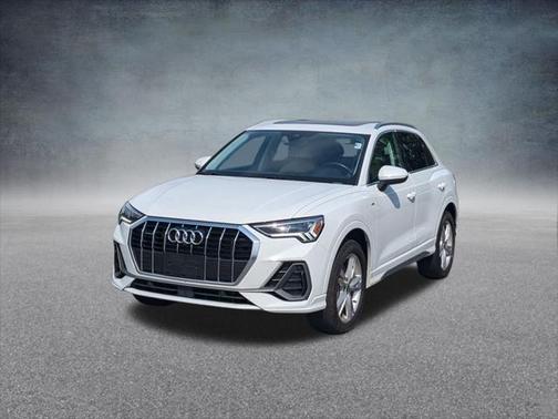 2022 Audi Q3 45 S line Premium Plus