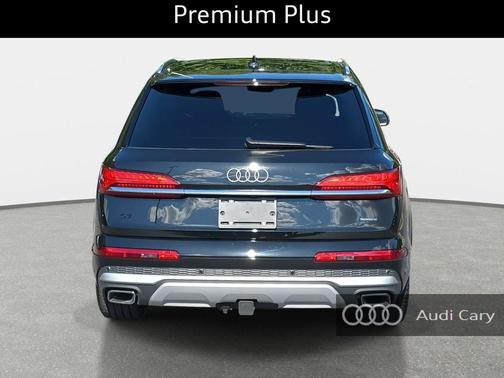 2025 Audi Q7 55 Premium Plus