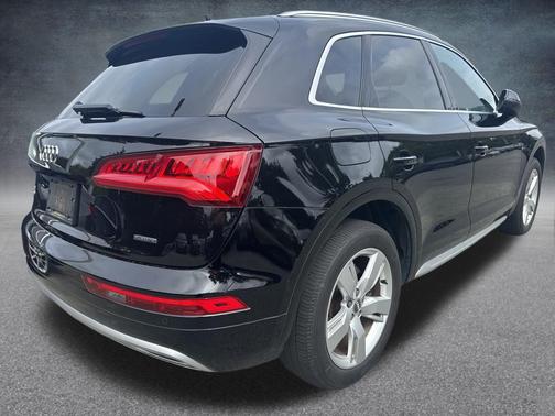 2019 Audi Q5 2.0T Premium Plus