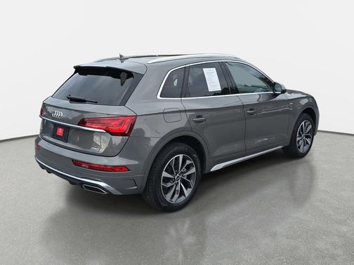 2023 Audi Q5 45 S line Premium Plus