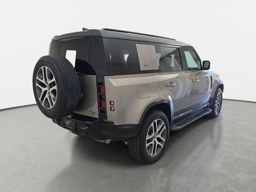 2023 Land Rover Defender 110 X-Dynamic SE