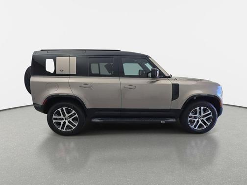 2023 Land Rover Defender 110 X-Dynamic SE
