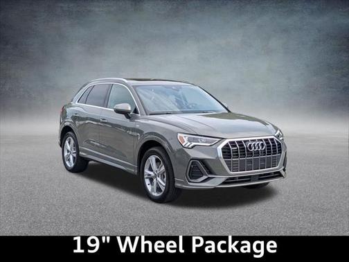 2024 Audi Q3 Premium 45 TFSI S line quattro Tiptronic