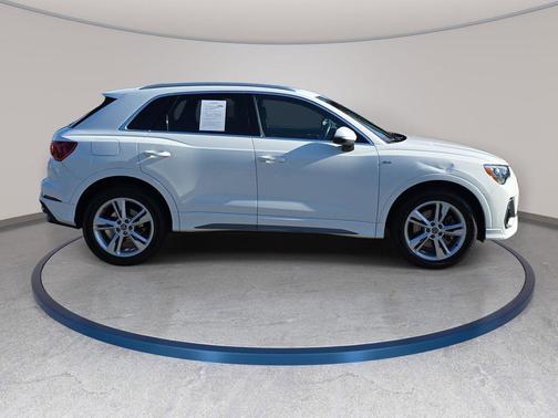 Ibis White 2020 Audi Q3 45 S line Premium