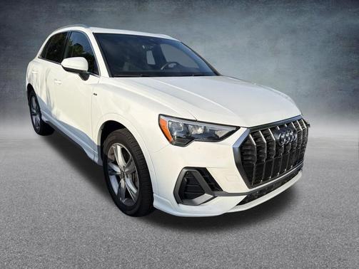 Ibis White 2020 Audi Q3 45 S line Premium