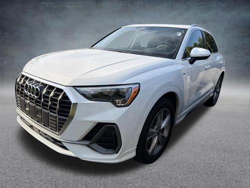 Ibis White 2020 Audi Q3 45 S line Premium