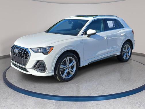 Ibis White 2020 Audi Q3 45 S line Premium