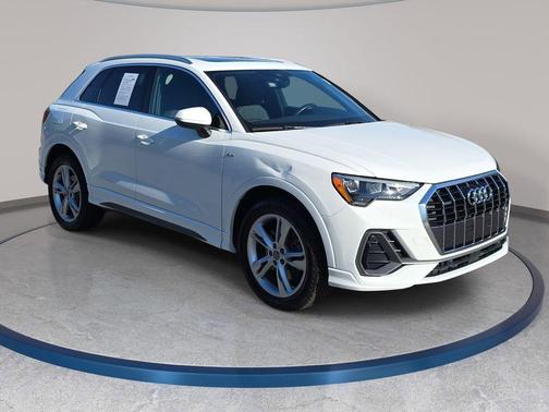 Ibis White 2020 Audi Q3 45 S line Premium