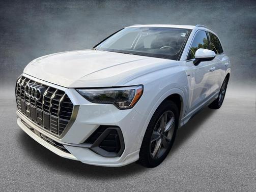 Ibis White 2020 Audi Q3 45 S line Premium