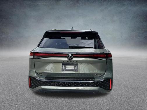 Avocado Green w/Deep Black Roof 2025 Volkswagen Tiguan 2.0T SE R-Line Black 4MOTION