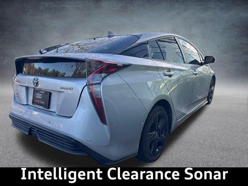 2017 Toyota Prius Three Touring