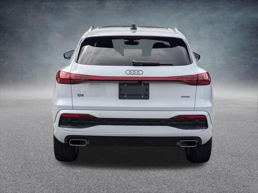 2025 Audi Q5 Premium Plus